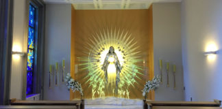 Niepokalanów: inauguración del altar de la paz Niepokalanów
