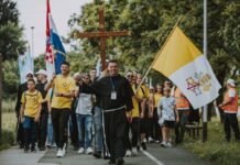 Zagreb: cinco mil jóvenes en la Marcha de San Antonio Zagabria
