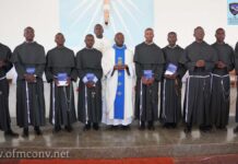 Kitwe: dziewięciu nowicjuszy złożyło pierwsze śluby zakonne Zambia, Kitwe