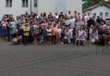 Polska: Maryjne Rekolekcje dla Rodzin w Niepokalanowie Lasku Niepokalanów-Lasek