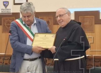 Sicilia: Civica benemerenza a fra Paolo Fiasconaro dal Comune di Castelbuono Sicilia, Paolo FIASCONARO OFMConv